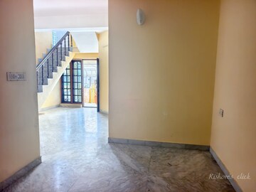 Building Lobby in 3 BHK Villa at Maruthumkuzhi – for Sale
