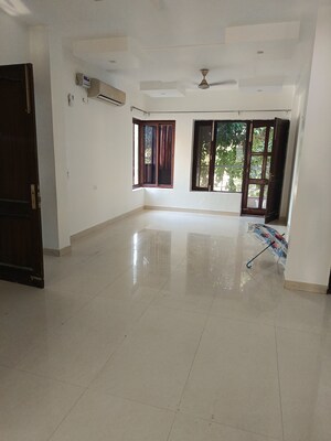 4 BHK Builder Floor For Rent in Uppal Southend, Sector 49