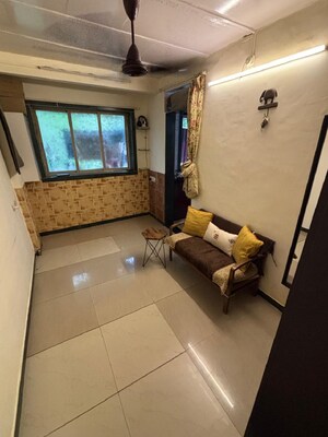 1 RK Apartment For Rent in Bandra West