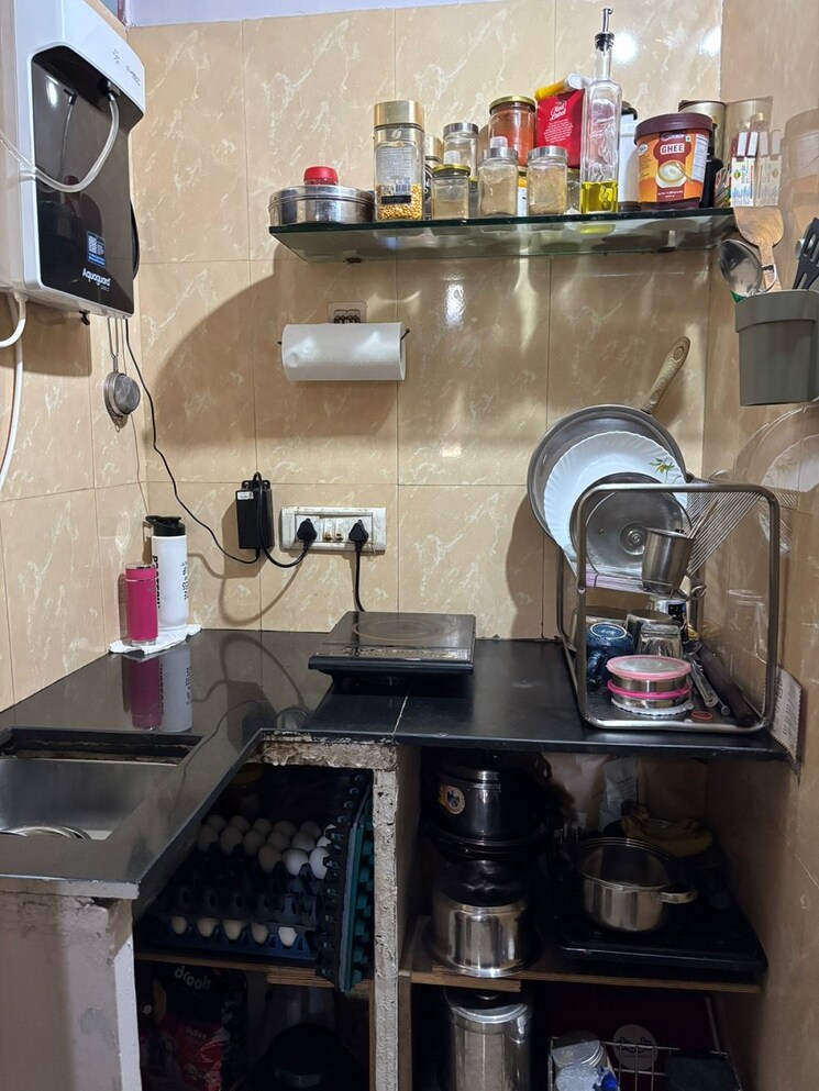 Kitchen, bandra west 1 RK 250 Sq.Ft. Apartment In Bandra West Mumbai 9330702