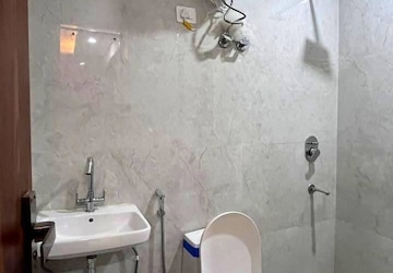 Bathroom in 1 BHK Builder Floor at Saket – for Rent