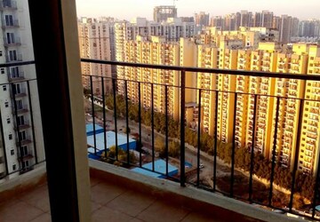 Balcony in 3 BHK Apartment at Amrapali Dream Valley, Tech Zone 4 Greater Noida – for Rent