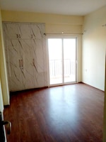 3 BHK 1360 Sq.Ft. Apartment in Amrapali Dream Valley