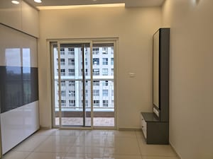 Room in 2 BHK Apartment at Sobha Dream Gardens, Thanisandra Main Road – for Rent