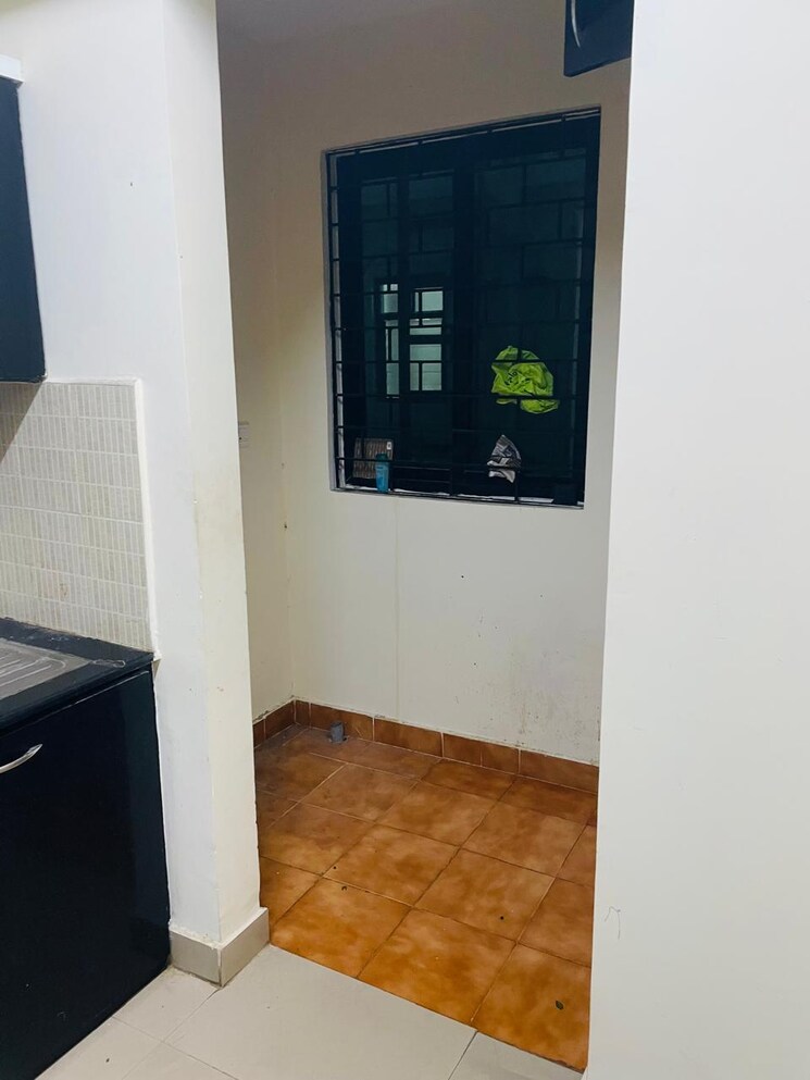 Room, provident-harmony 2.5 Bedroom 1300 Sq.Ft. Apartment In Thanisandra Main Road Bangalore 9330753