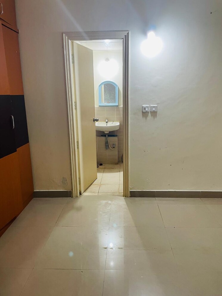 Room, provident-harmony 2.5 Bedroom 1300 Sq.Ft. Apartment In Thanisandra Main Road Bangalore 9330753