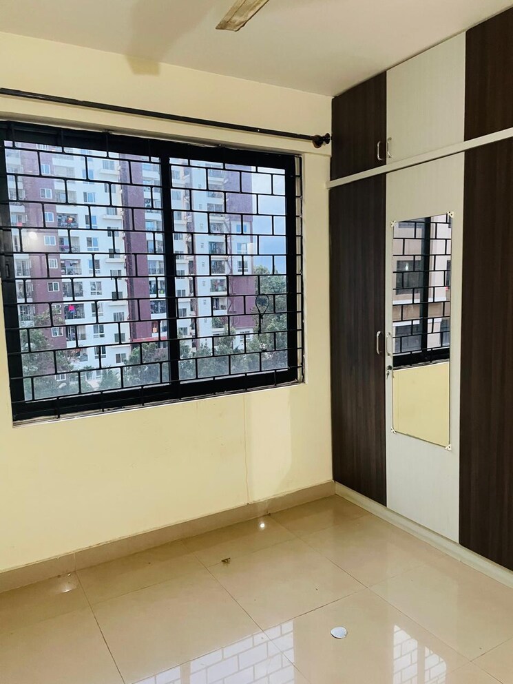 Room, provident-harmony 2.5 Bedroom 1300 Sq.Ft. Apartment In Thanisandra Main Road Bangalore 9330753