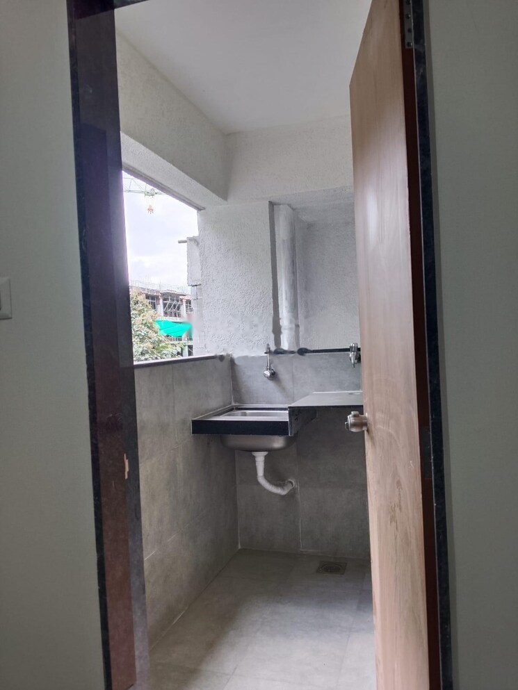 Bathroom, newton-homes-tathawade 2 Bedroom 815 Sq.Ft. Apartment In Tathawade Pune 9330750