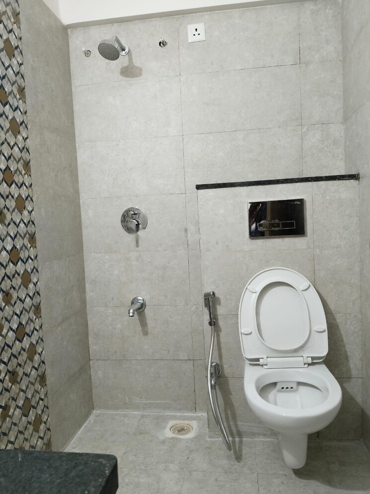 Bathroom, newton-homes-tathawade 2 Bedroom 815 Sq.Ft. Apartment In Tathawade Pune 9330750