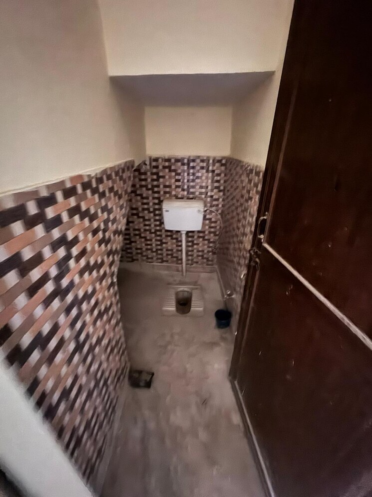 Team Area, laxman vihar phase 2 3 Bedroom 40 Sq.Yd. Independent House In Laxman Vihar Phase 2 Gurgaon 9330757