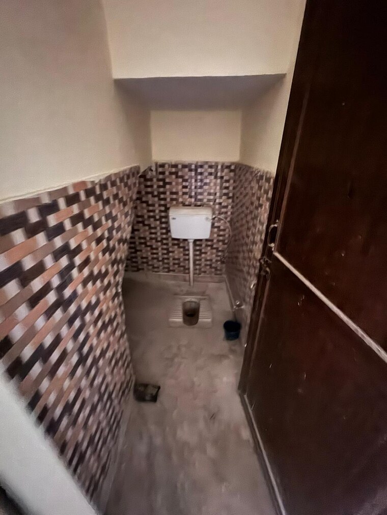 Team Area, laxman vihar phase 2 3 Bedroom 40 Sq.Yd. Independent House In Laxman Vihar Phase 2 Gurgaon 9330757