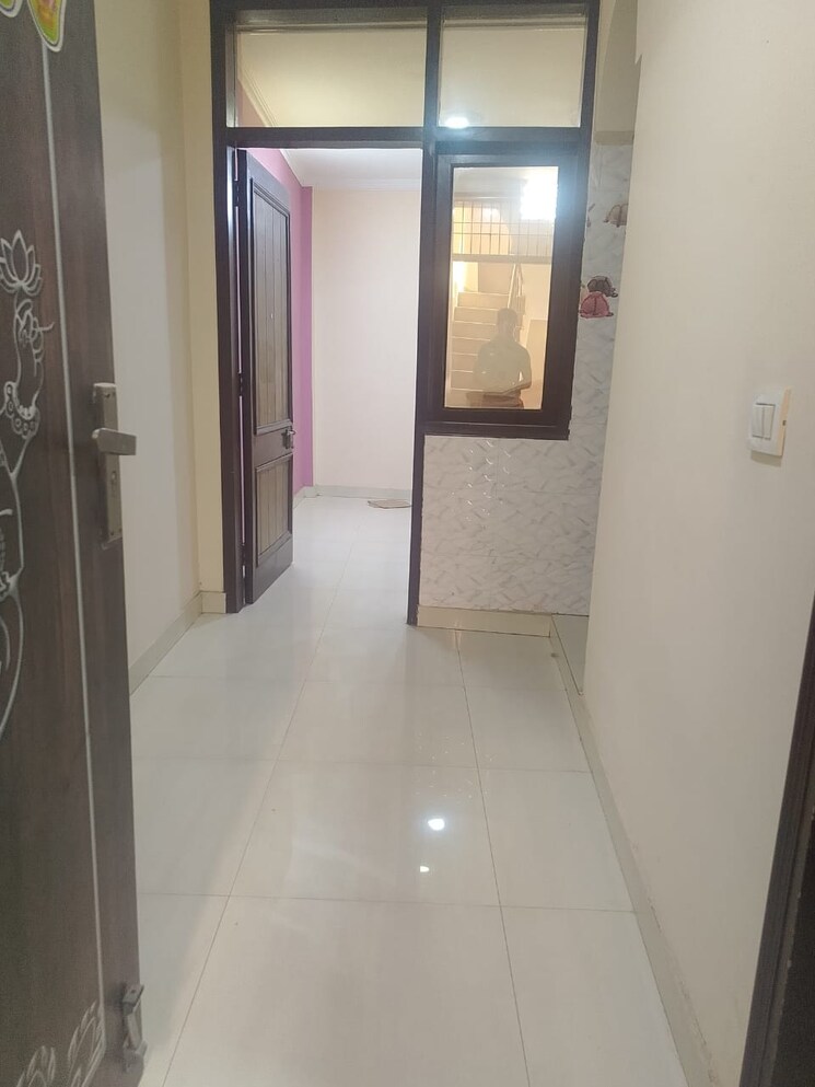undefined, chattarpur 1 RK 350 Sq.Ft. Builder Floor In Chattarpur Delhi 9330760