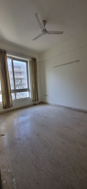 Furnished Amenities in 2 BHK Apartment at Pareena Om Apartments, Sector 112 – for Rent