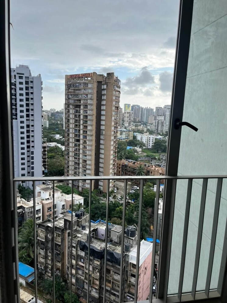 Balcony, sunteck-city-avenue-4 2 Bedroom 644 Sq.Ft. Apartment In Goregaon West Mumbai 9330799