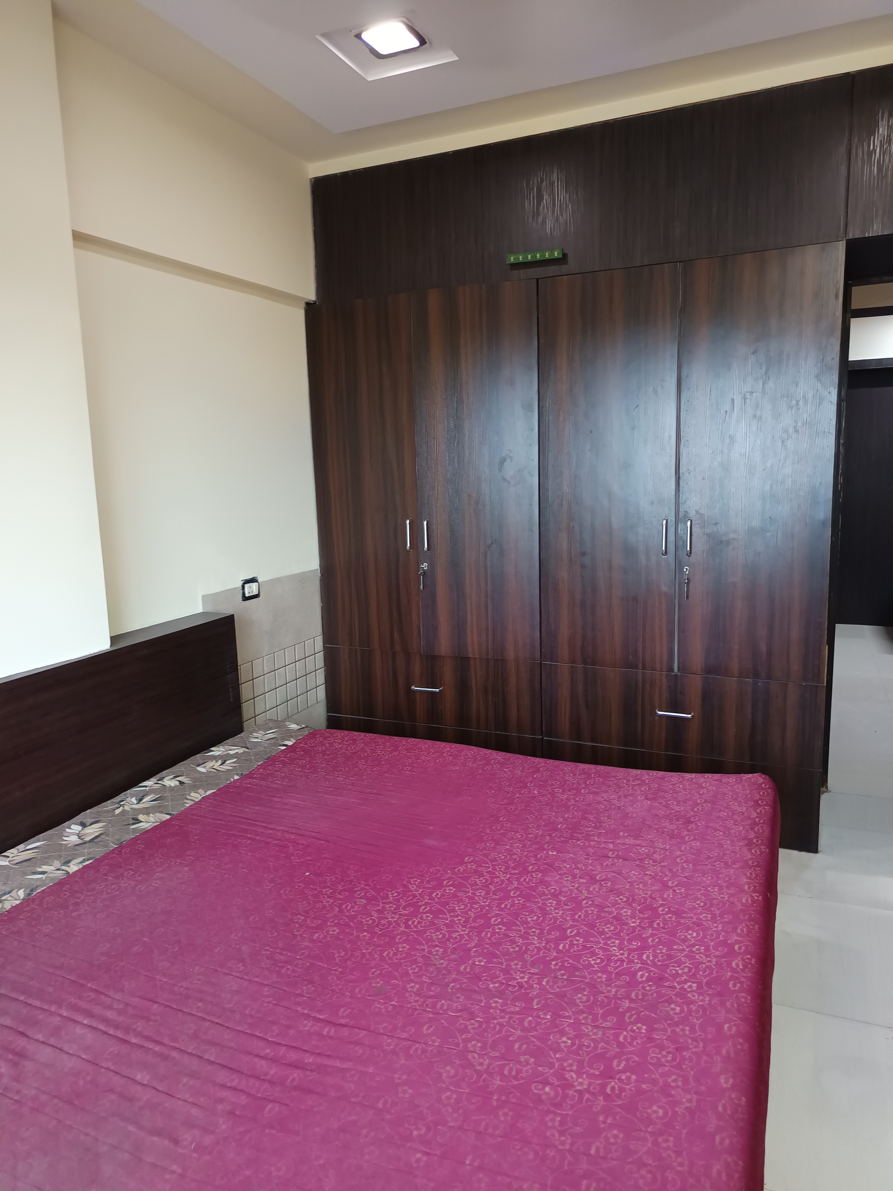 Pg For Rent in R K Properties 