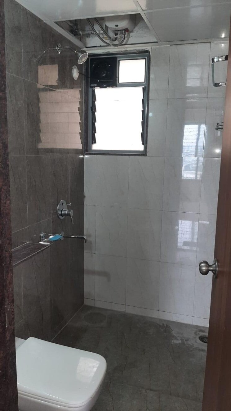 Bathroom, saarrthi-skybay 2 Bedroom 1008 Sq.Ft. Apartment In Mahalunge Pune 9330848