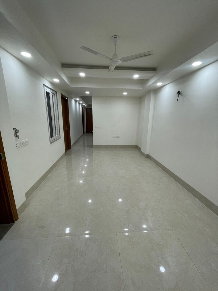 Room, chattarpur 3 Bedroom 1250 Sq.Ft. Builder Floor In Chattarpur Delhi 9330921