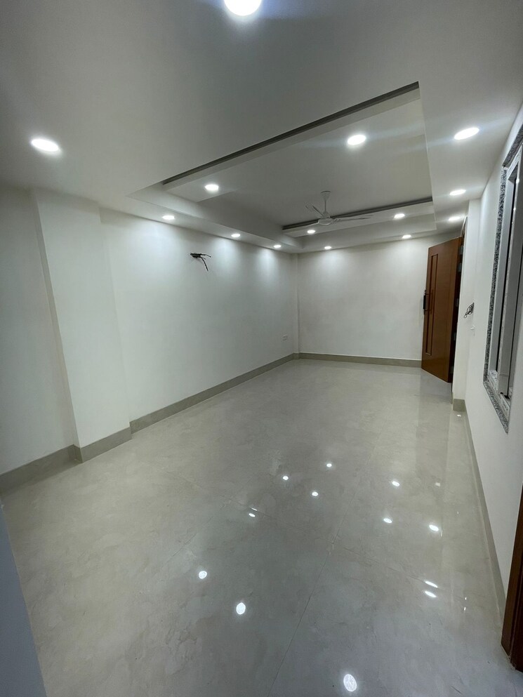 Room, chattarpur 3 Bedroom 1250 Sq.Ft. Builder Floor In Chattarpur Delhi 9330921