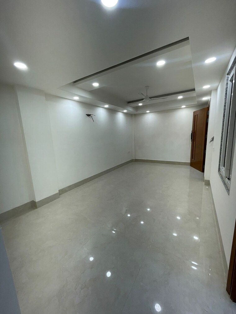 Room, chattarpur 3 Bedroom 1250 Sq.Ft. Builder Floor In Chattarpur Delhi 9330921
