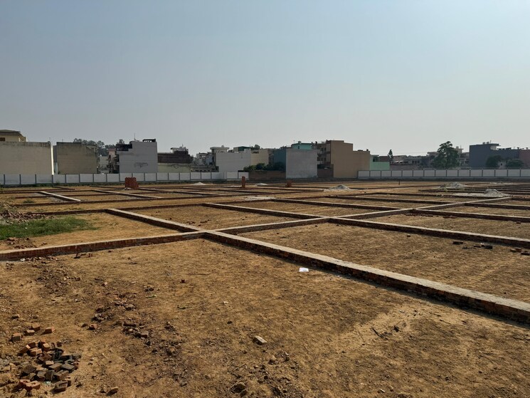 undefined, iit roorkee  1100 Sq.Ft. Plot In Iit Roorkee Roorkee 9330920