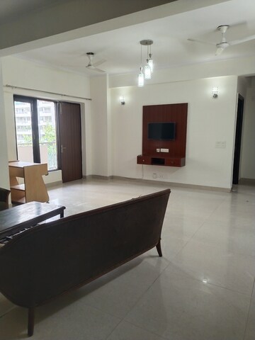 4 BHK Apartment For Rent in Lord Krishna Apartment, Sector 43
