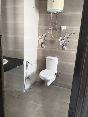 Bathroom in 4 BHK Apartment at Lord Krishna Apartment, Sector 43 – for Rent