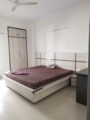 Staircase in 4 BHK Apartment at Lord Krishna Apartment, Sector 43 – for Rent