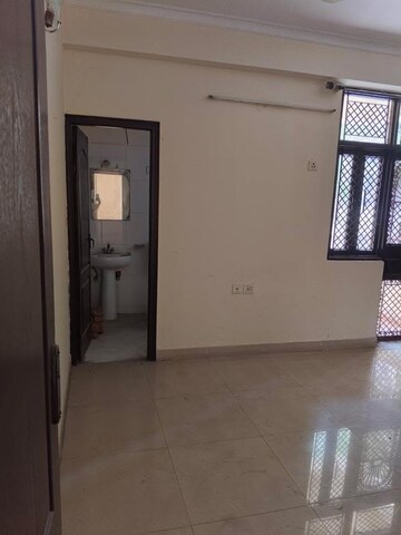 Room in 3 BHK Apartment at Shree Energy Classic Residency, Raj Nagar Extension – for Sale