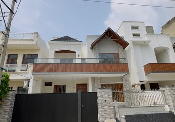 3 BHK Independent House – Exterior View View at Patiala Road - for Sale
