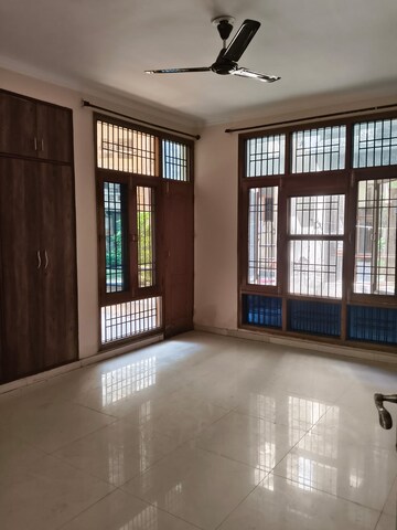 3 BHK Apartment For Sale in Vip Road