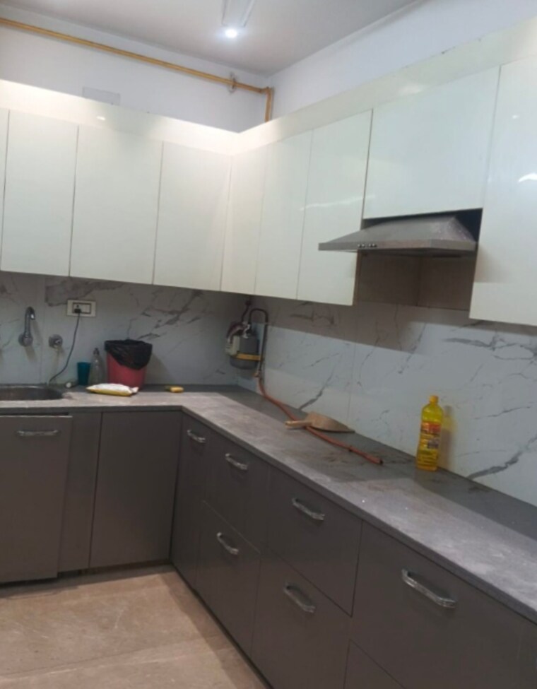 Kitchen, kalkaji 2.5 Bedroom 900 Sq.Ft. Builder Floor In Kalkaji Delhi 9331143