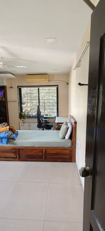 Bedroom in 3 BHK Apartment at Vikram Nandadeep, Senapati Bapat Road – for Rent