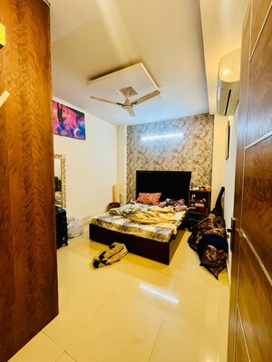 Bedroom in 3 BHK Builder Floor at Dwarka Mor – for Rent