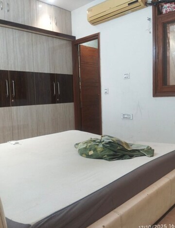 Bedroom in 2.5 BHK Builder Floor at Kalkaji – for Rent