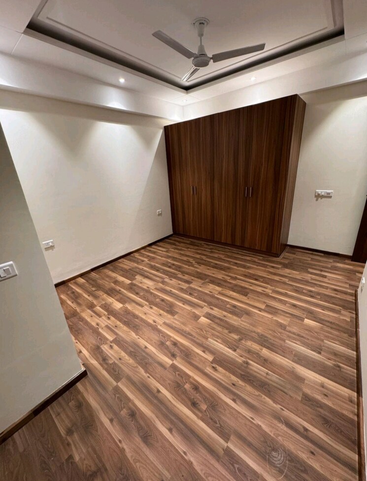 Bedroom, suncity-vatsal-valley 3 Bedroom 770 Sq.Ft. Apartment In Gwal Pahari Gurgaon 9331193