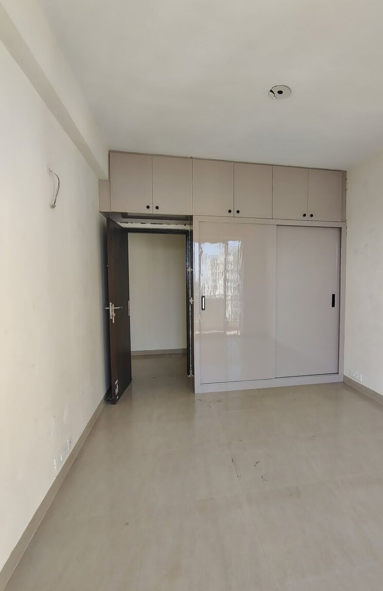 Room, godrej-meridien 3 Bedroom 1855 Sq.Ft. Apartment In Sector 106 Gurgaon 9331200