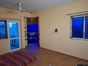 Room in 3 BHK Apartment at Vaswani Pinnacle, Whitefield – for Sale