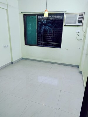 Room in 2 BHK Apartment at Lokpuram CHS, Vasant Vihar – for Rent