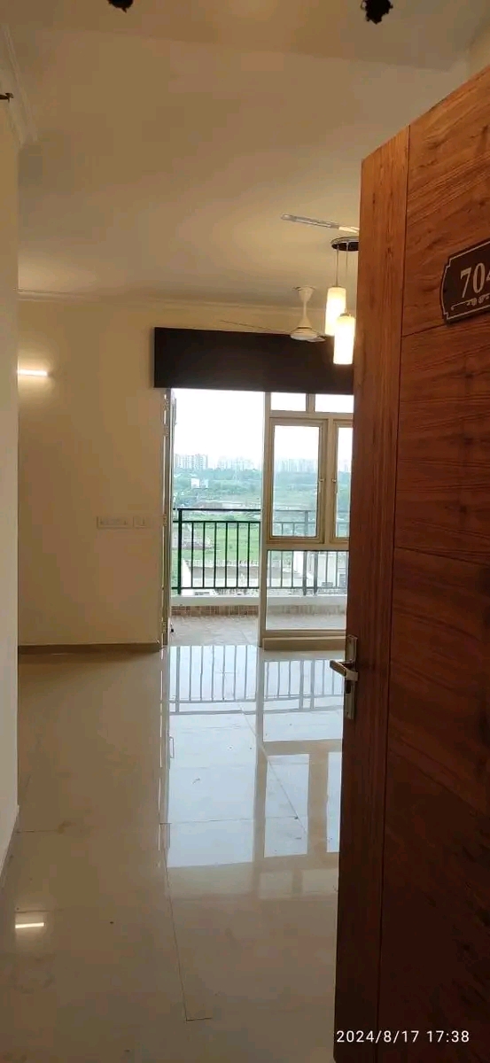 3 BHK 1775 Sq.Ft. Apartment in Omaxe Waterscapes