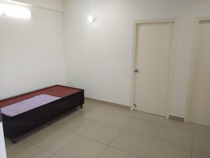 Room in 2 BHK Apartment at Adani Aangan, Sector 89a – for Rent