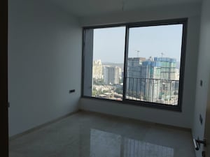 Room in 6 BHK Apartment at Oberoi Sky City, Borivali East – for Sale