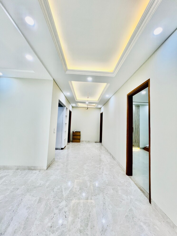 undefined, sector 12 panchkula 3.5 Bedroom 3150 Sq.Ft. Builder Floor In Sector 12 Panchkula Panchkula 9331279