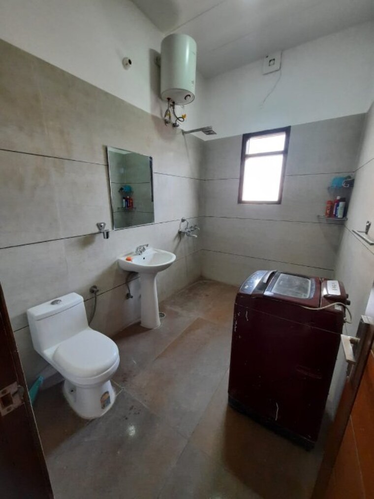 Bathroom, aerocity 2 Bedroom 1500 Sq.Ft. Independent House In Aerocity Mohali 9331256