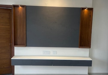 Furnished Amenities in 3 BHK Builder Floor at Sector 2 – for Sale