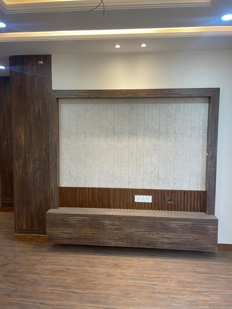 Room, sector 2 3 Bedroom 2250 Sq.Ft. Builder Floor In Sector 2 Panchkula 9331290