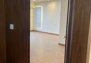 Room in 3 BHK Builder Floor at Sector 2 – for Sale