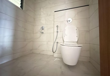 Bathroom in 2 BHK Apartment at Majestique Towers, Kharadi – for Rent