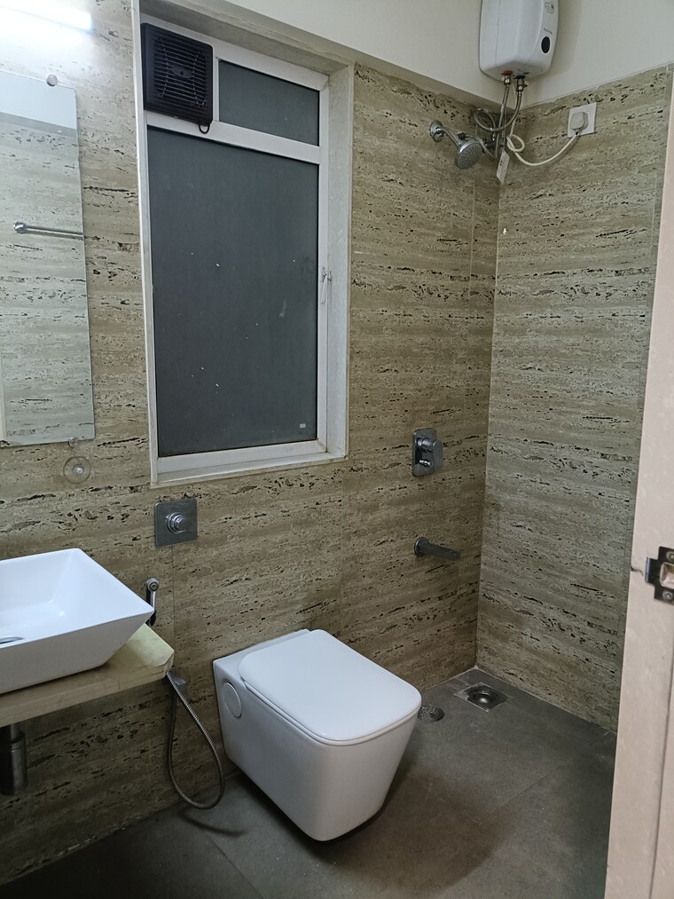 Bathroom, raj-rudraksha 1 Bedroom 445 Sq.Ft. Apartment In Dahisar East Mumbai 9331312
