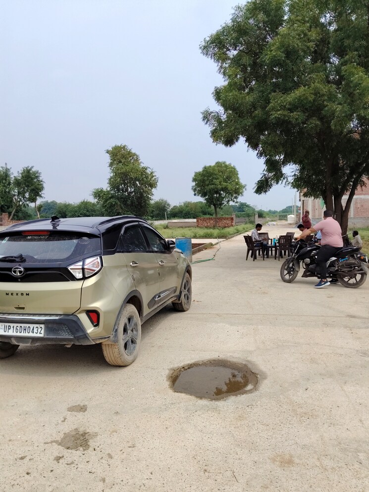 Exterior View, sector 16b greater noida  58 Sq.Yd. Plot In Sector 16b Greater Noida Greater Noida 9331321