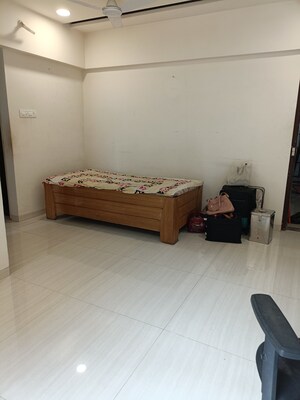 2 BHK Apartment For Rent in Raj Rudraksha, Dahisar East